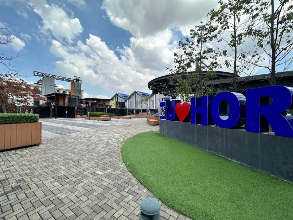 Famous Bazar Ramadhan in Johor Bahru